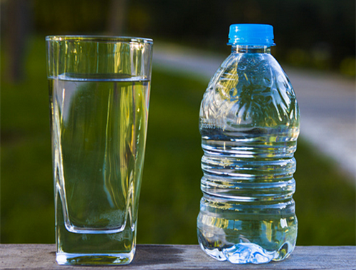 ���������ߵ��� ����5��ֻ�ȿ�Ȫˮ�Ľ�� 